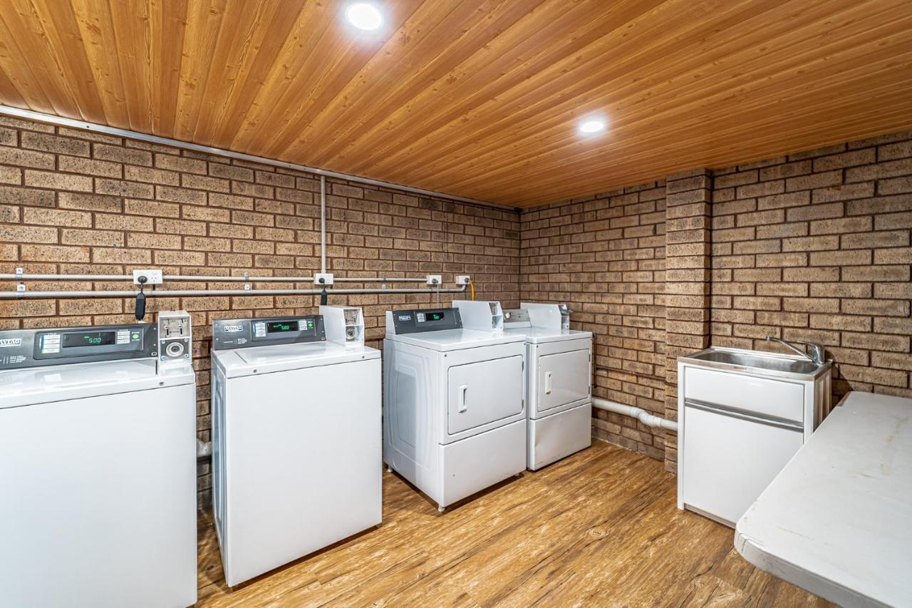 Carnarvon Motel Екстериор снимка