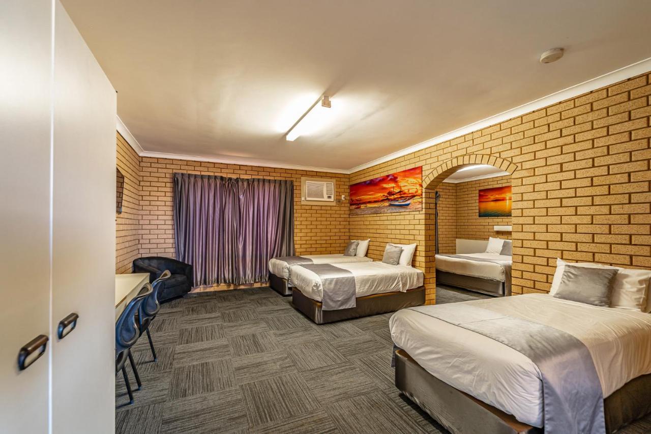 Carnarvon Motel Екстериор снимка